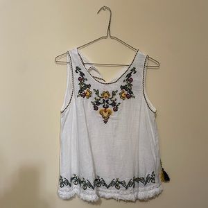 Max studio embroidered blouse